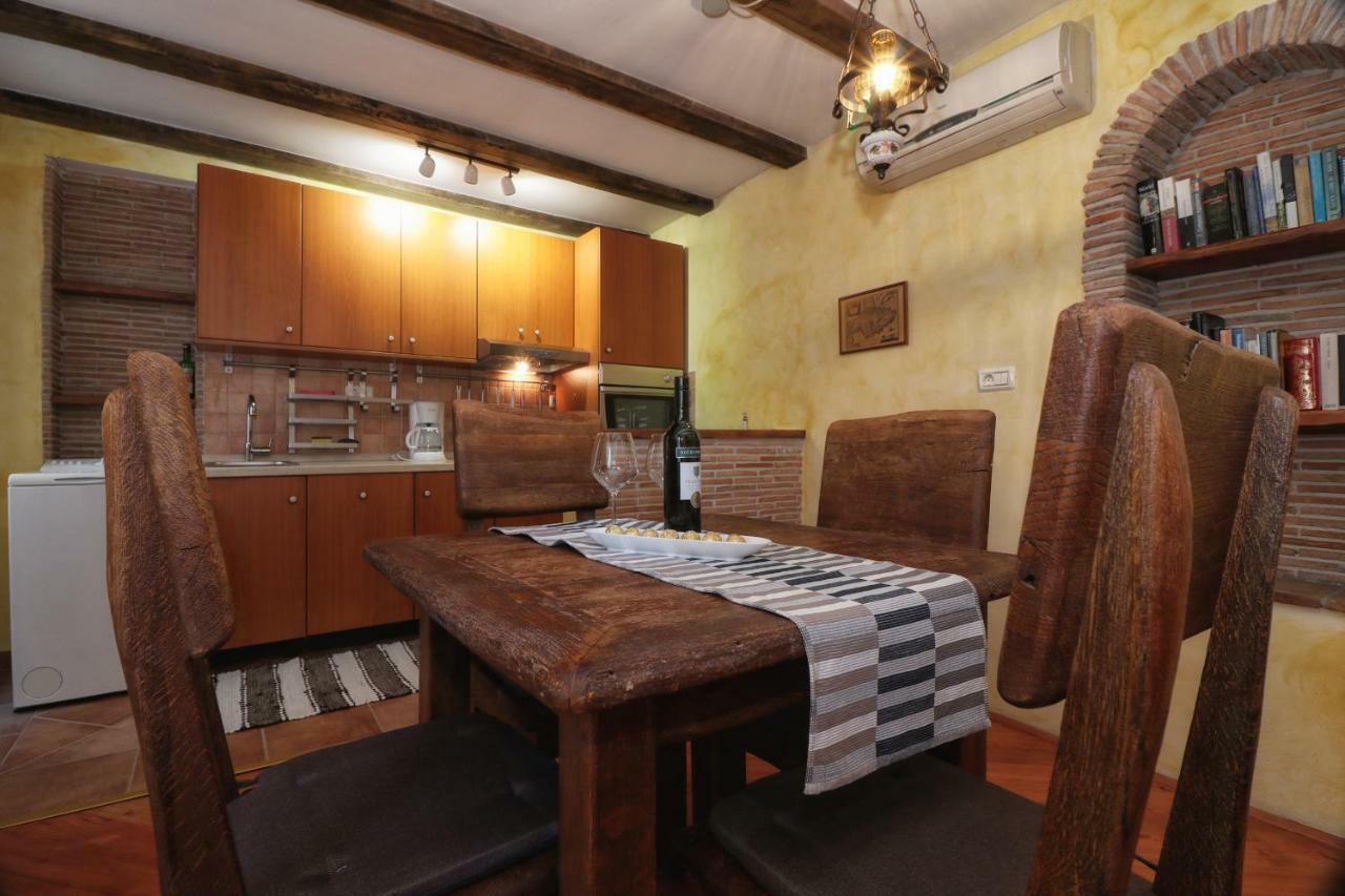 Superb Townhouse Villa Montalbano Ровинь Экстерьер фото